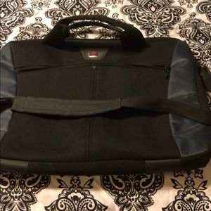 SwissGear passed computer travel case